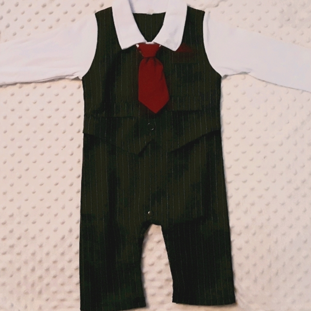 Baby onsie suit